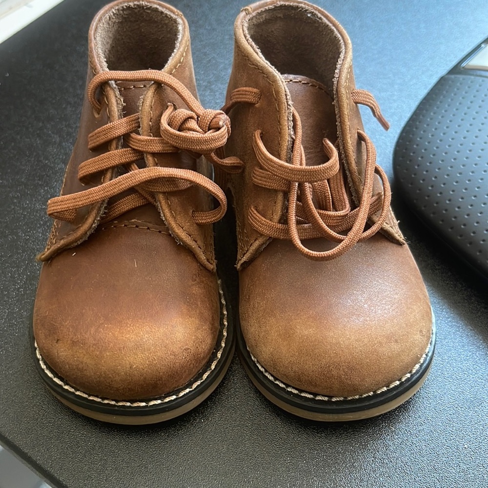Josmo walking shoes size 3
